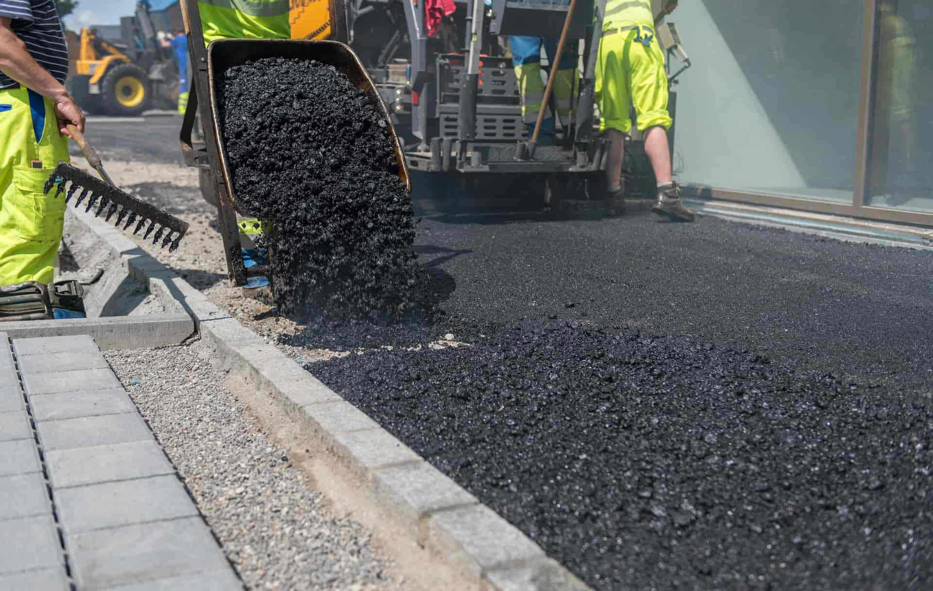 Tarmac Road Surfacing and Driveways